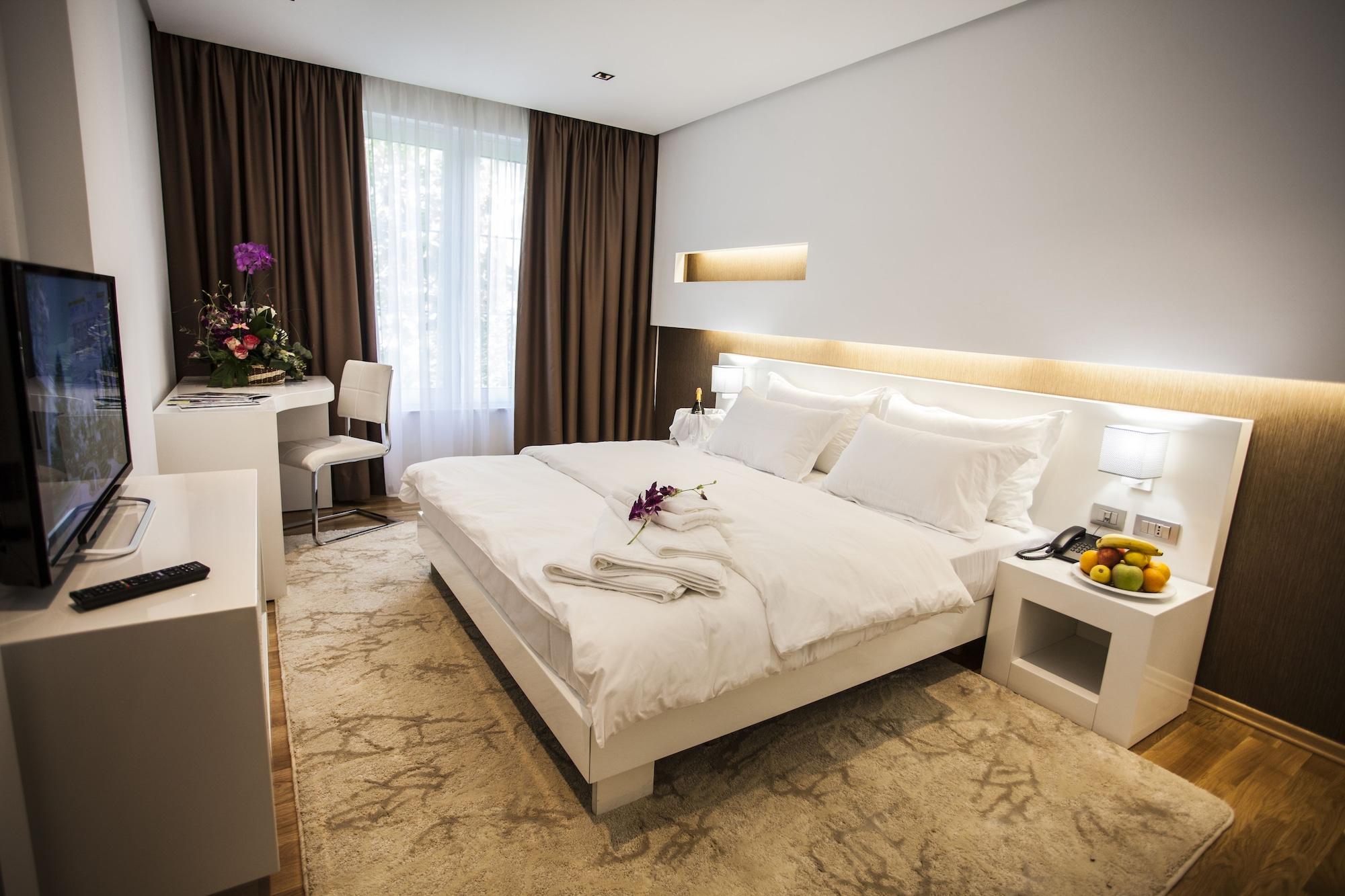 Prestige Hotel טיראנה מראה חיצוני תמונה