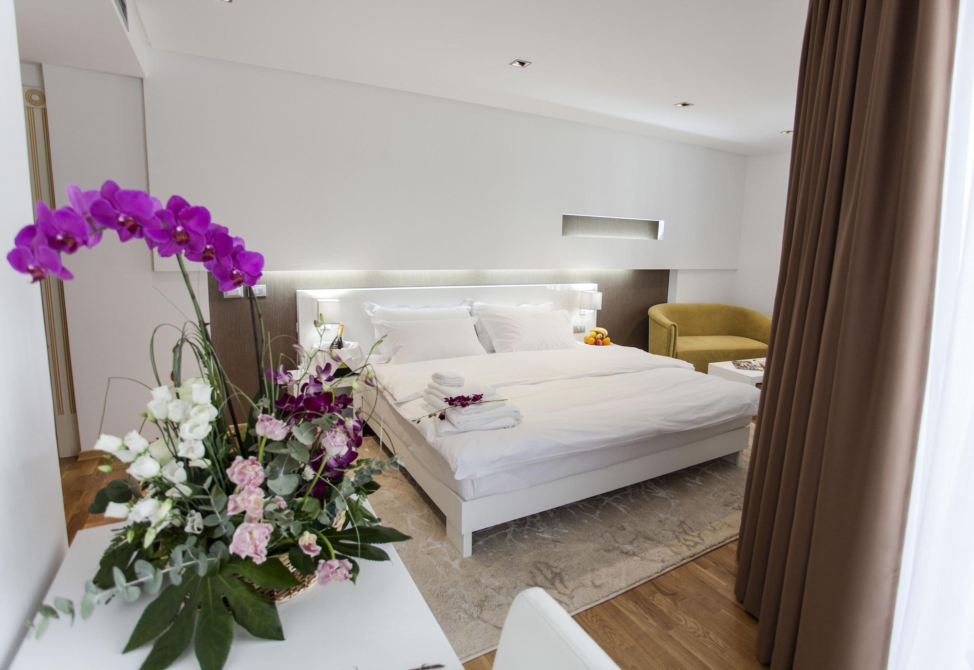 Prestige Hotel טיראנה מראה חיצוני תמונה